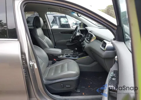 2016 Kia Sorento 3.3L Ex z USA, uszkodzony, nr VIN 5XYPHDA52GG082679